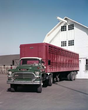 GMC 370 Tractor Truck